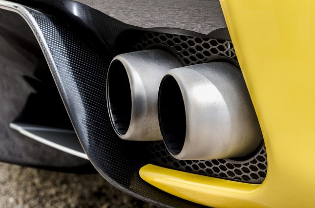 car-exhaust-1902909_960_720